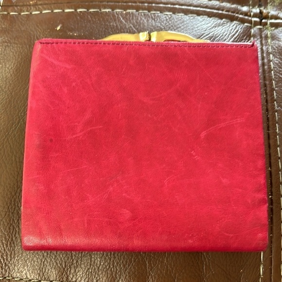 🍵🐠Vintage leather change purse raspberry pink gold hardware snap closure wallet - Picture 2 of 6